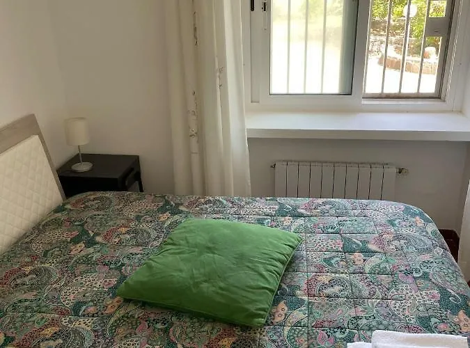 Villa Syria - *