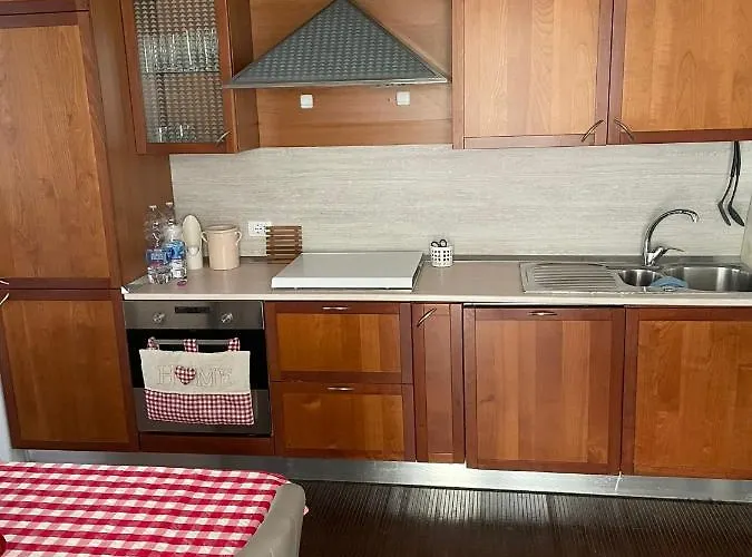 Villa Syria - *