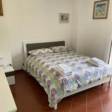 Villa Syria - *