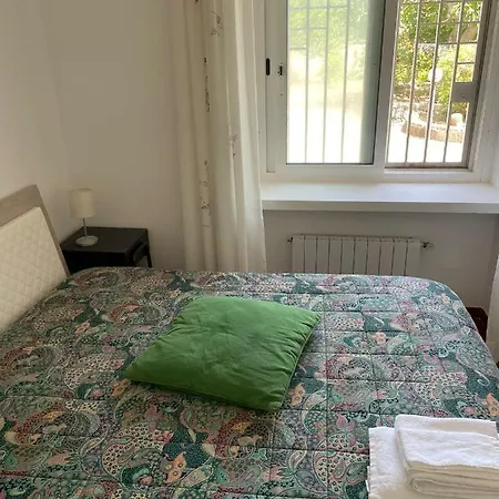 Villa Syria - *
